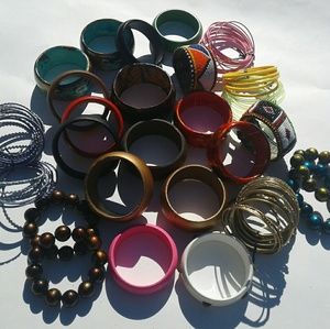 Bracelets -LOT